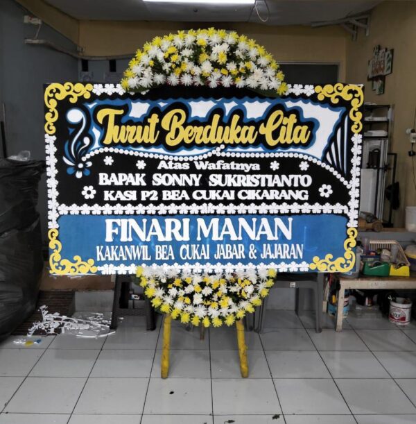 Karangan Bunga Duka Cita