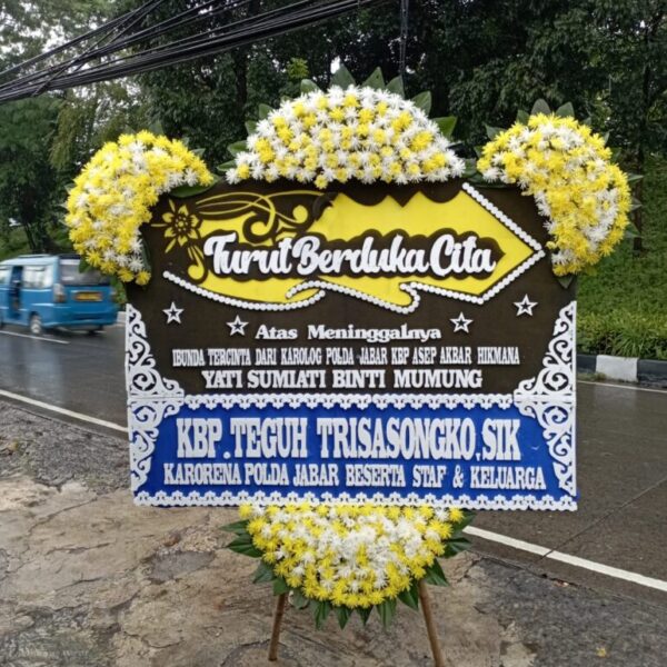 Karangan Bunga Duka Cita
